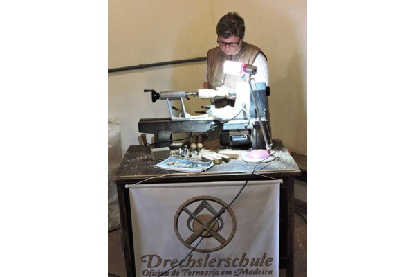 7_Encontro-Pomerode-2015_Schaudrechseln-Sandra