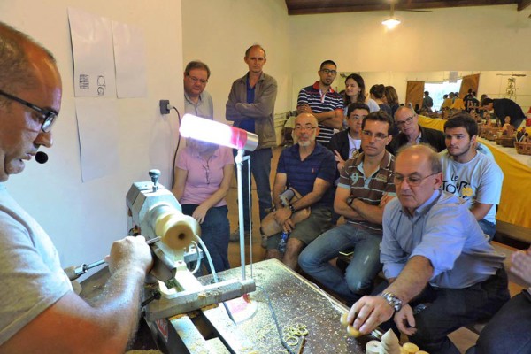 8_Encontro-Pomerode-2015_Schaudrechseln