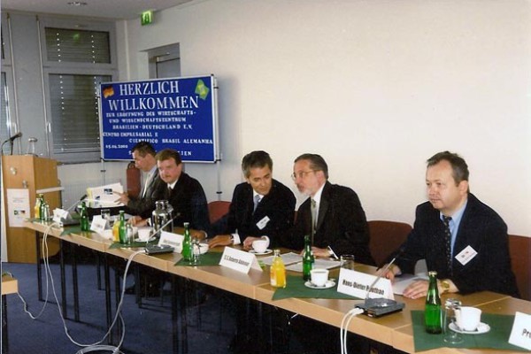 2000_1Gruendung